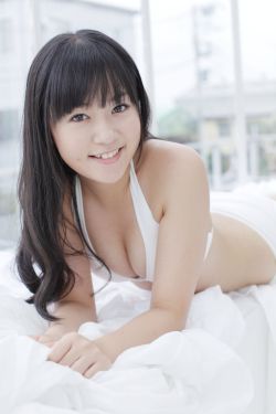 动漫美女被强行挤奶吸乳